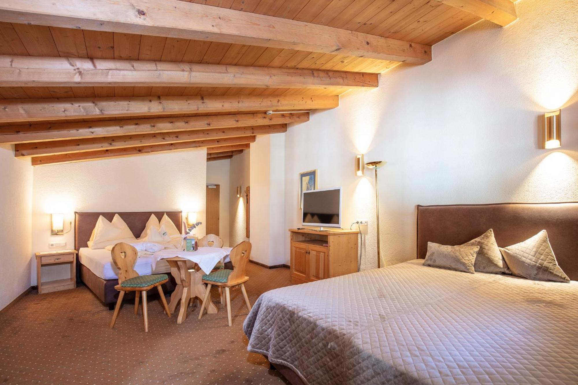 Hotel Hubertus Inkl Summer Card Сьолден Екстериор снимка