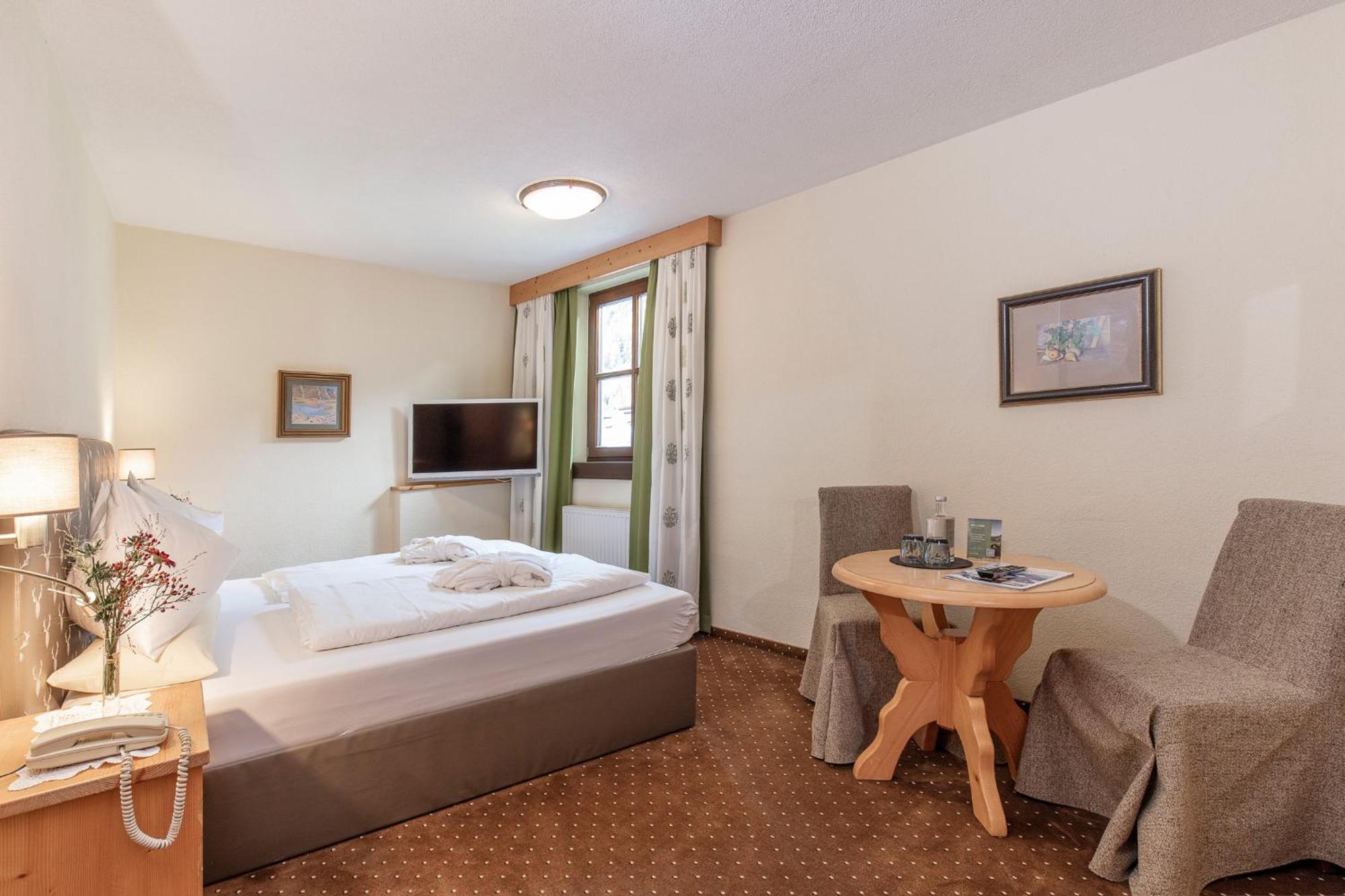 Hotel Hubertus Inkl Summer Card Сьолден Екстериор снимка